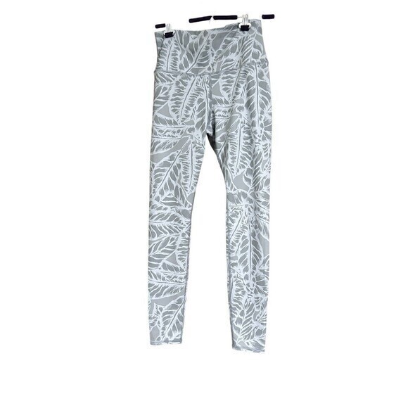 Alo Yoga Palm Springs‎ airbrushed white leggings leaves stripes women's …